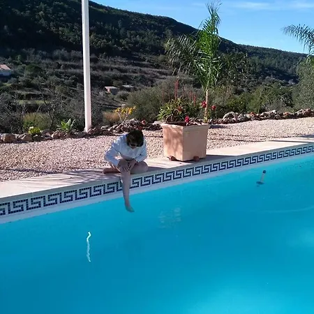 Casa-vale-vinagre-8p-with-pool-in-a-beautifull-natural-setting * São Bartolomeu de Messines