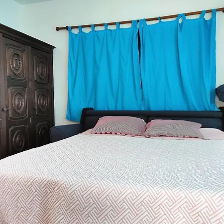 Villa Casa-vale-vinagre-8p-with-pool-in-a-beautifull-natural-setting