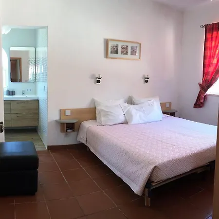 Casa Vale Vinagre 8p With Pool In A Beautifull Natural Setting
