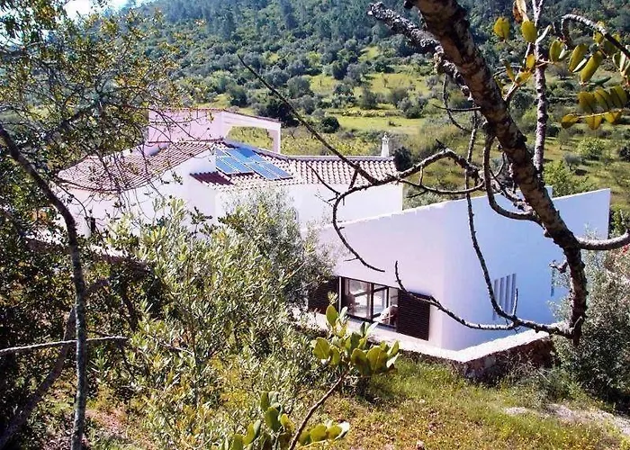 Casa-vale-vinagre-8p-with-pool-in-a-beautifull-natural-setting Villa *