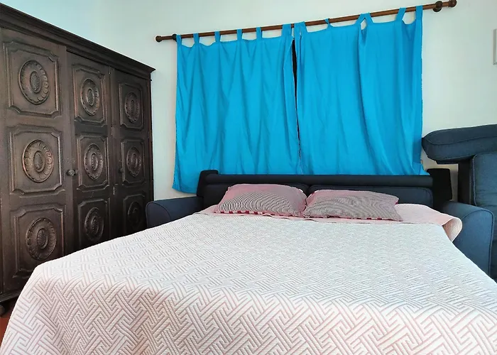 Villa Casa-vale-vinagre-8p-with-pool-in-a-beautifull-natural-setting