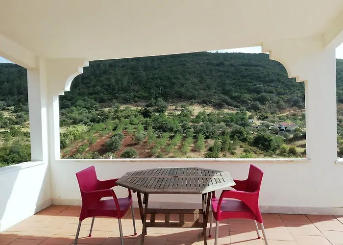 Casa-vale-vinagre-8p-with-pool-in-a-beautifull-natural-setting São Bartolomeu de Messines