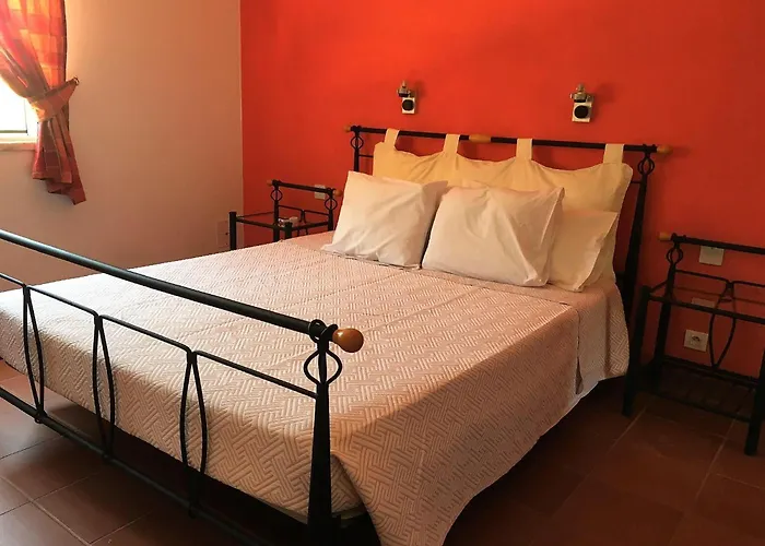 Casa-vale-vinagre-8p-with-pool-in-a-beautifull-natural-setting * São Bartolomeu de Messines