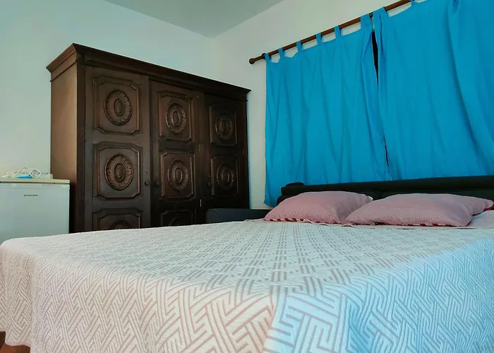 Casa-vale-vinagre-8p-with-pool-in-a-beautifull-natural-setting São Bartolomeu de Messines