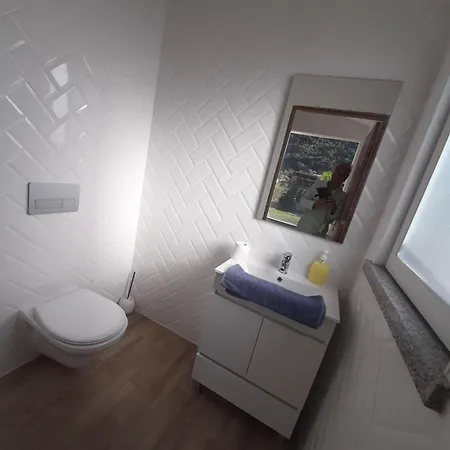 Casa-vale-vinagre-8p-with-pool-in-a-beautifull-natural-setting Villa *