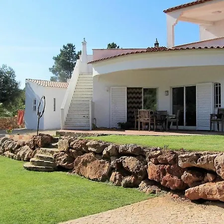 Villa Casa-vale-vinagre-8p-with-pool-in-a-beautifull-natural-setting